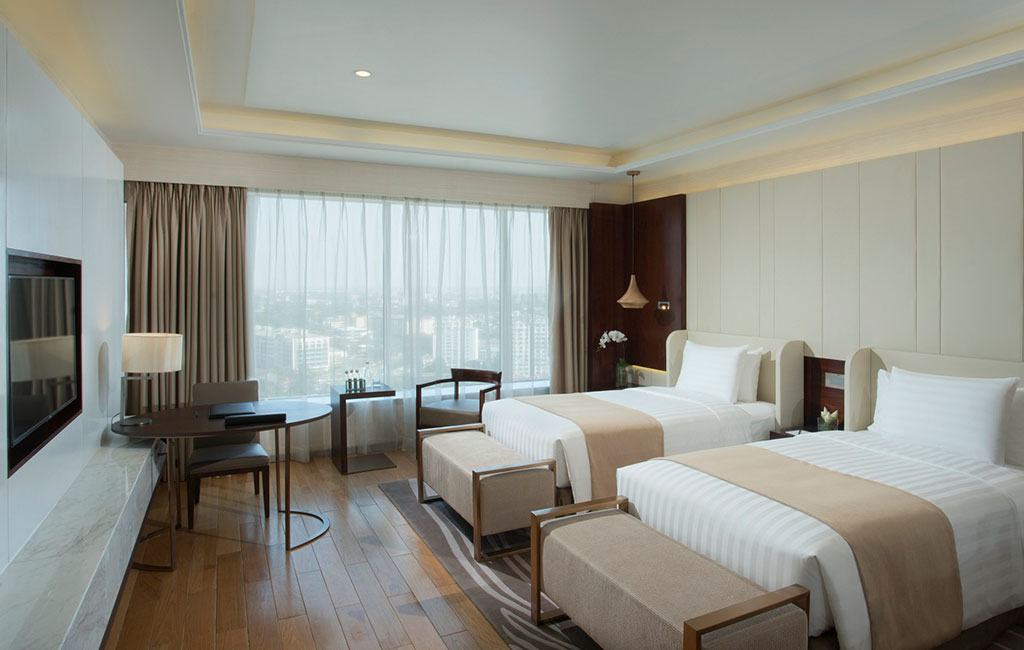 Melia Yangon deluxe room