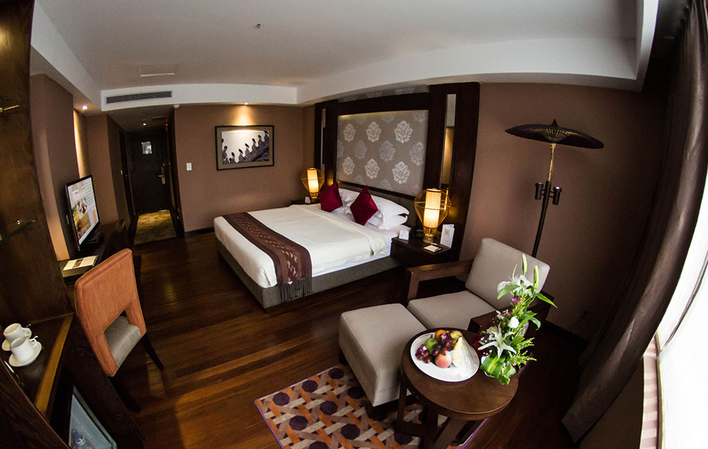 Superior Room Rose Garden Hotel 4