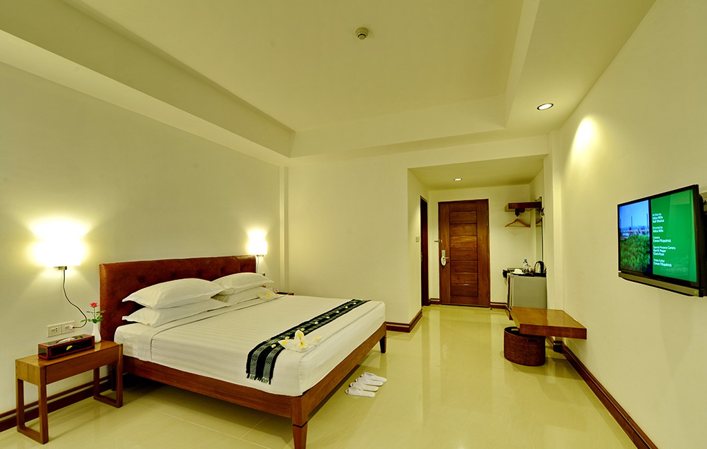 Zfreeti Hotel Deluxe