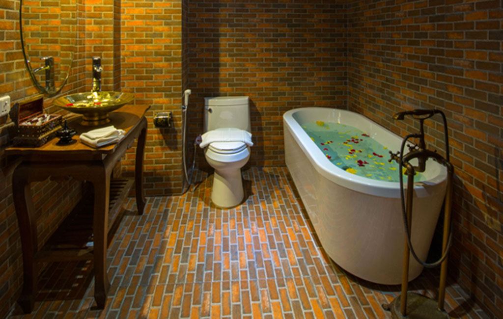 Bagan King Deluxe Room01