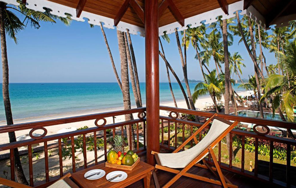 Beach Front Deluxe