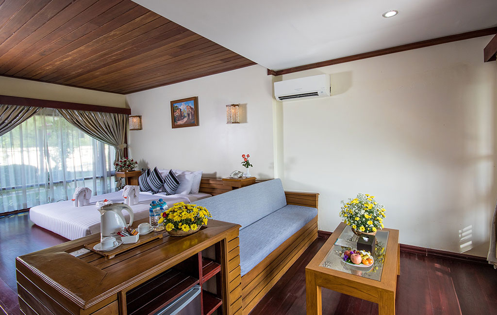 Junior Deluxe Room (Garden View)
