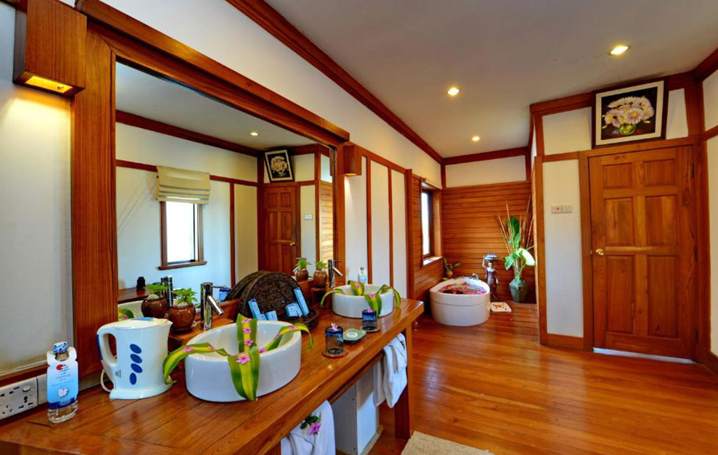 Myanmar Treasure Resort Deluxe 2nd Row