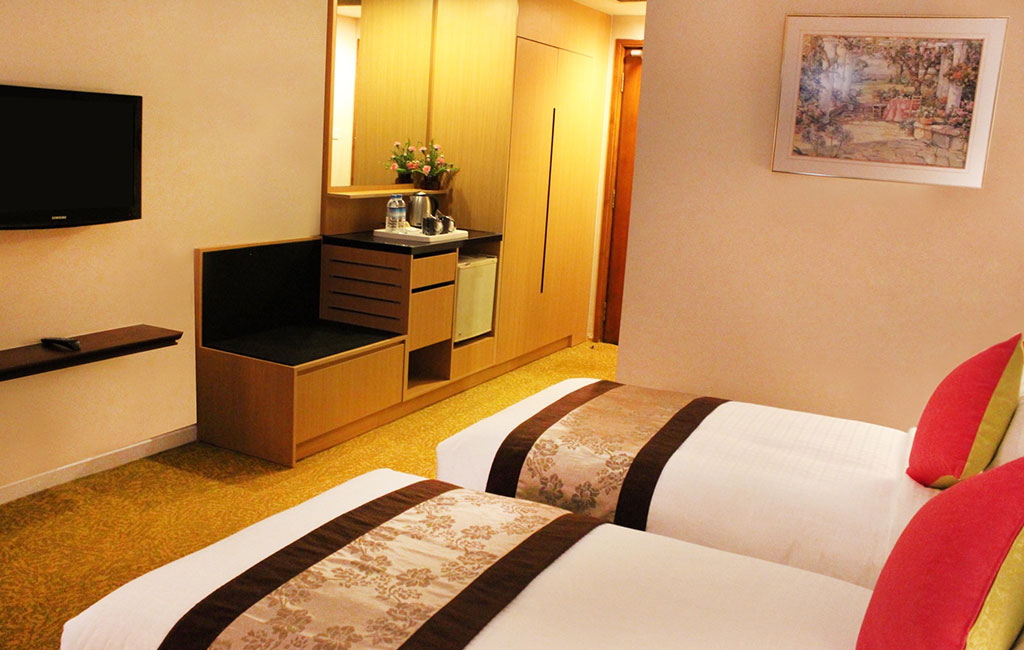 Summit Park View Hotel Deluxe03