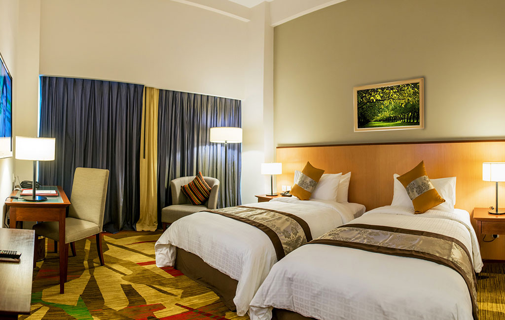 Summit Park View Hotel Superior