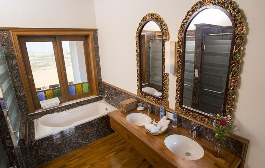 Villa Room 02