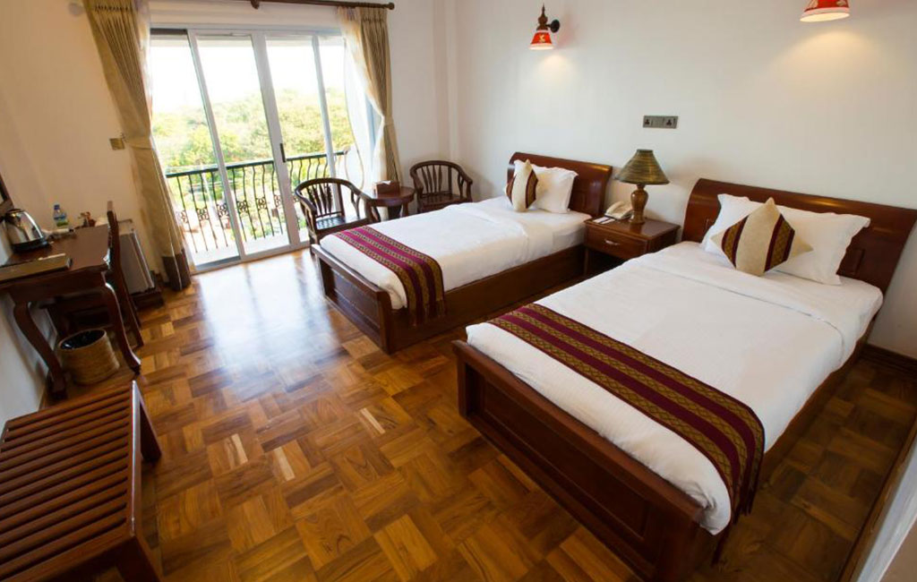 Yadanarpon Dynasty Hotel Deluxe