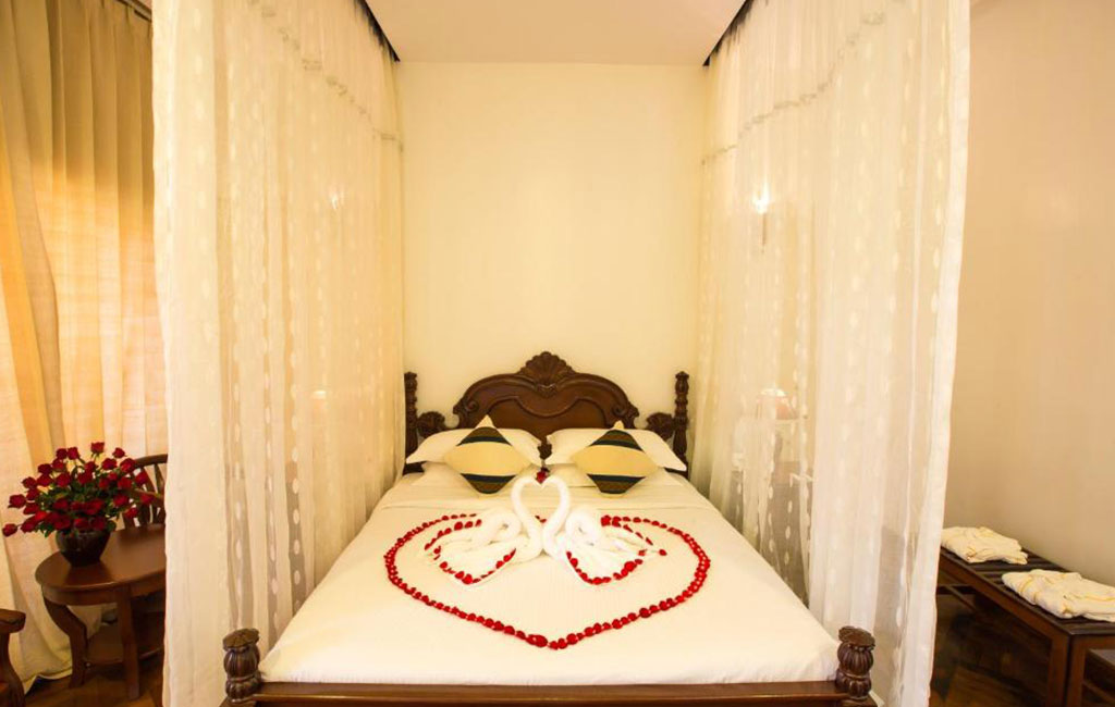Yadanarpon Dynasty Hotel Villa01