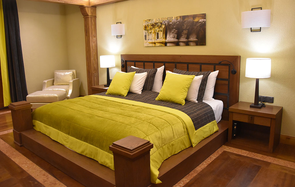 sanctum sanctuary suite01