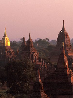 Ananda Pagoda Festival in Bagan Cover