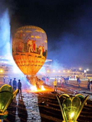Tazaungdaing Festival (Hot Air Balloon Festival) Cover
